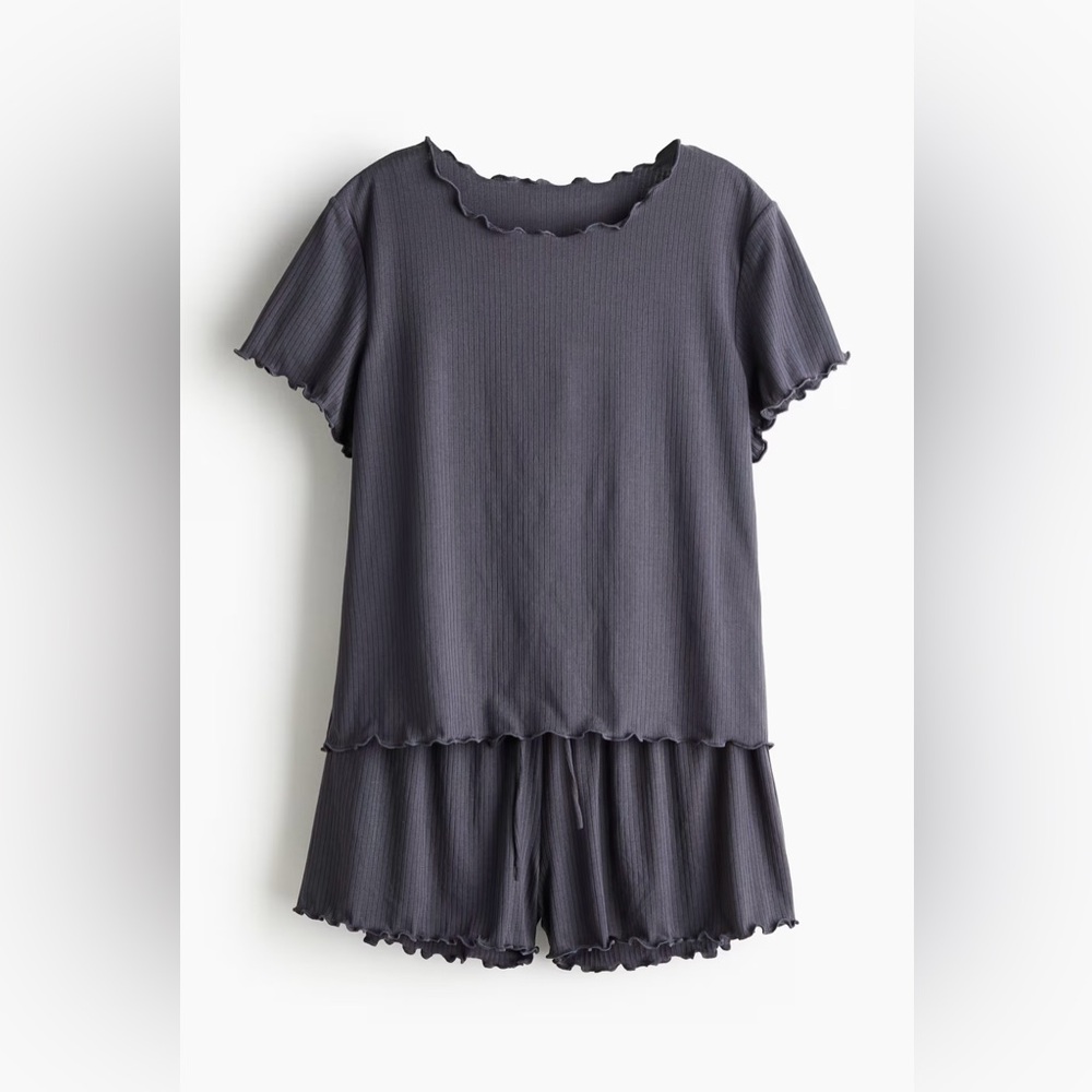 H&M PJ Set - Picture 6 of 7